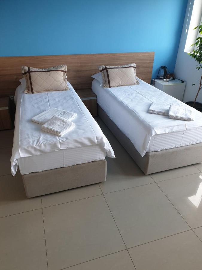 Agent Lux Apartments Jagodina Værelse billede
