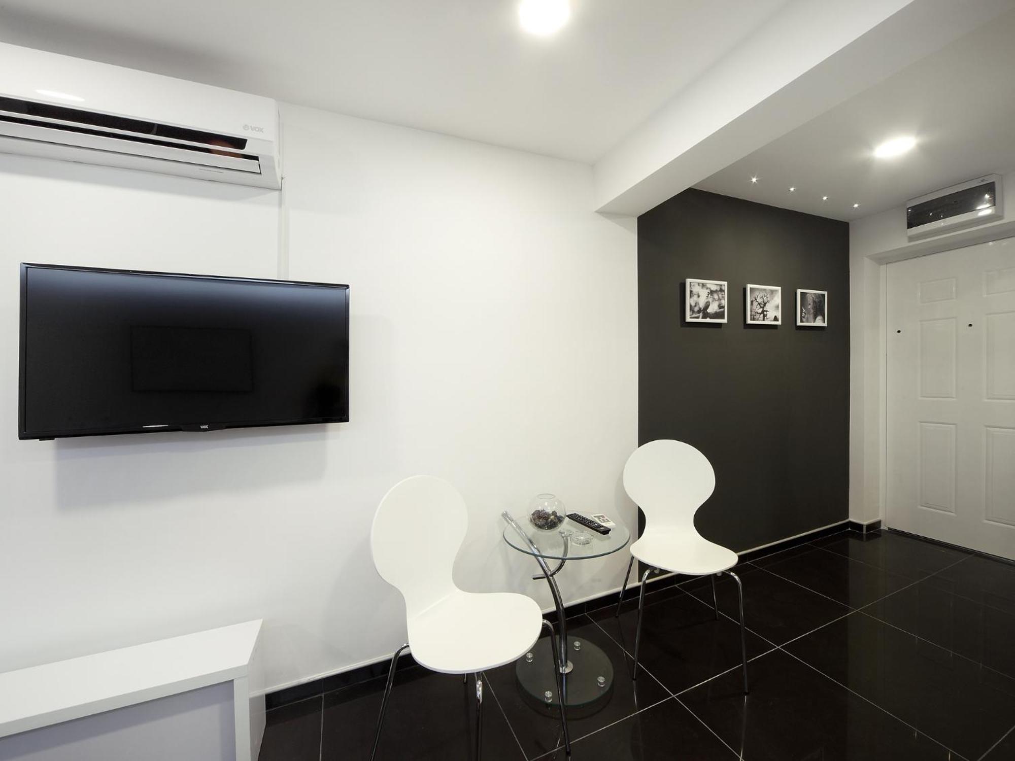 Agent Lux Apartments Jagodina Eksteriør billede