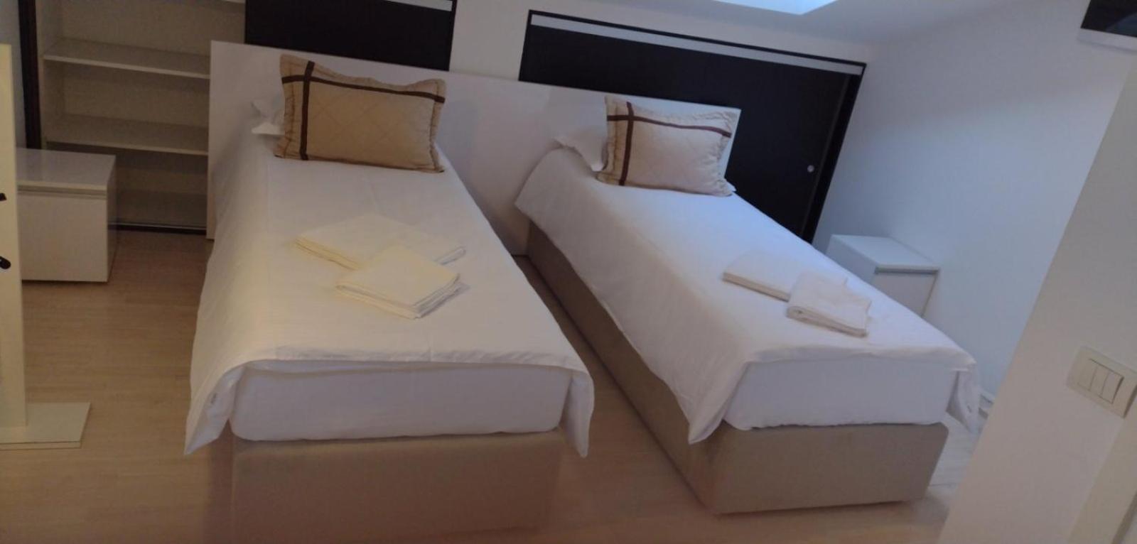 Agent Lux Apartments Jagodina Værelse billede