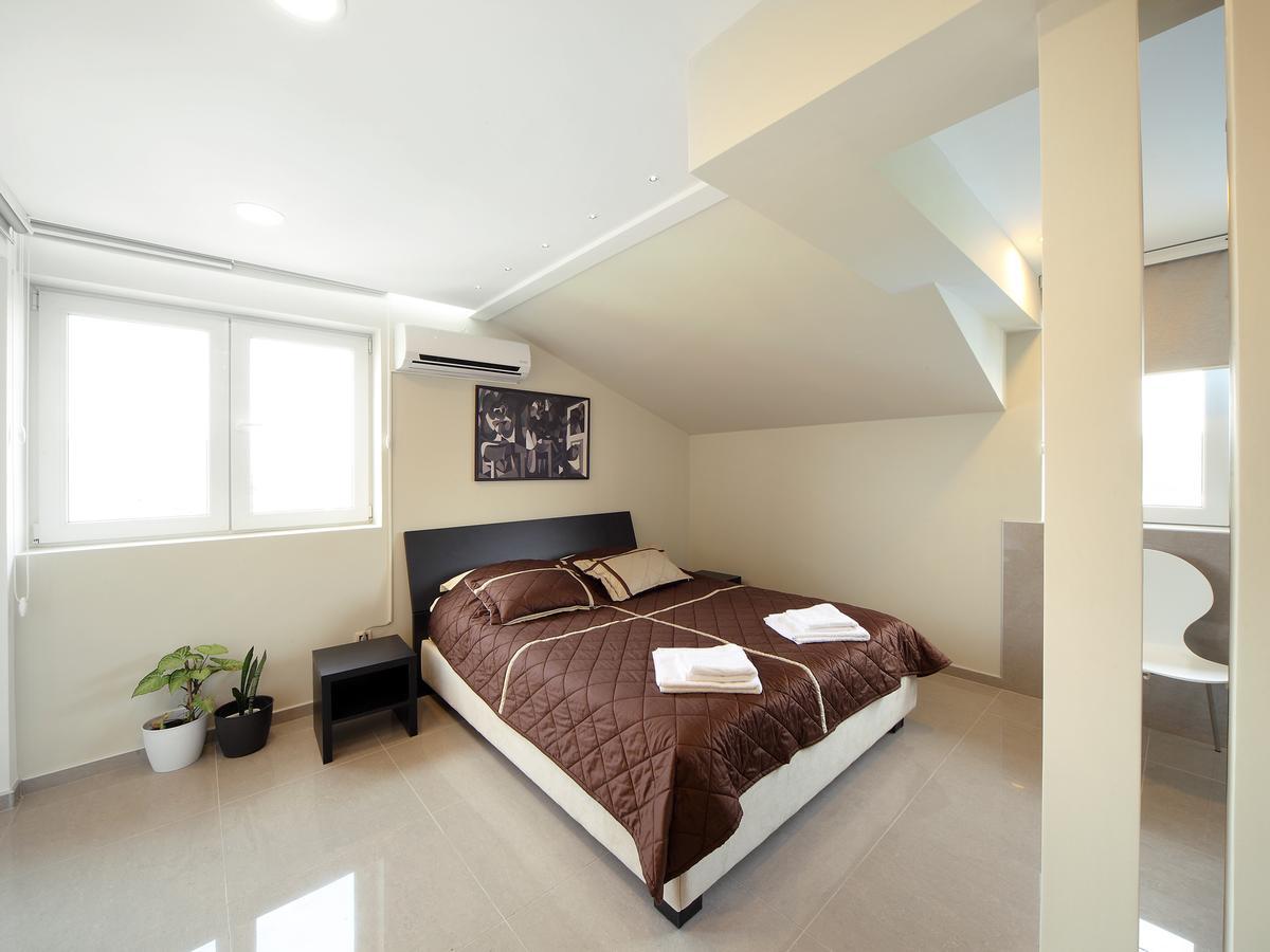 Agent Lux Apartments Jagodina Eksteriør billede