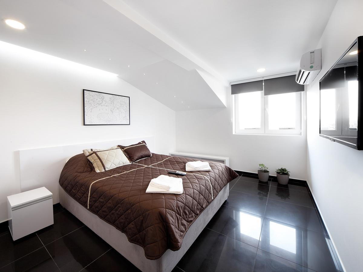 Agent Lux Apartments Jagodina Eksteriør billede